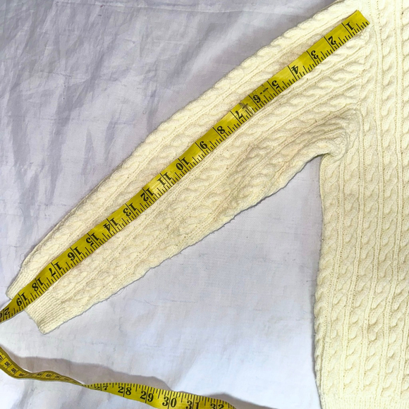 Vintage Women’s XS LS Handmade Cable Knit Button Up Sweater Pale Yellow - Picture 7 of 9